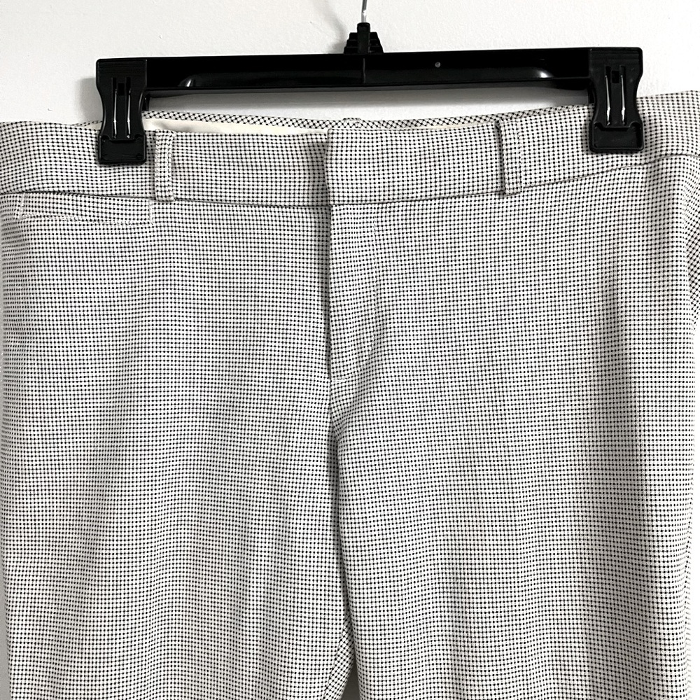 Banana Republic Sloan Pant - White w tiny Black dot pattern  - size 8P